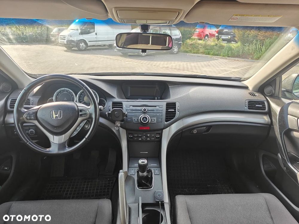 Honda Accord 2.0 Comfort - 9