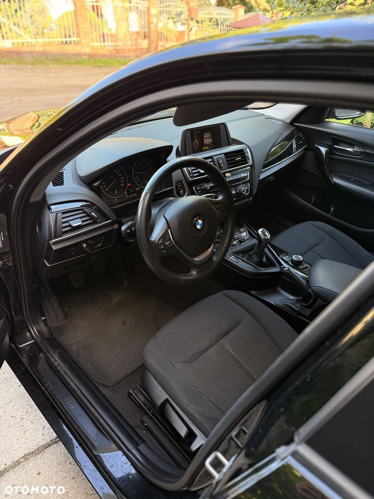 BMW Seria 1 116i Edition Metropolitan - 12