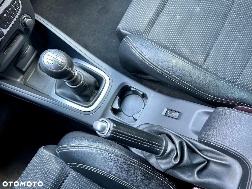 Renault Megane dCi 160 FAP GT - 31