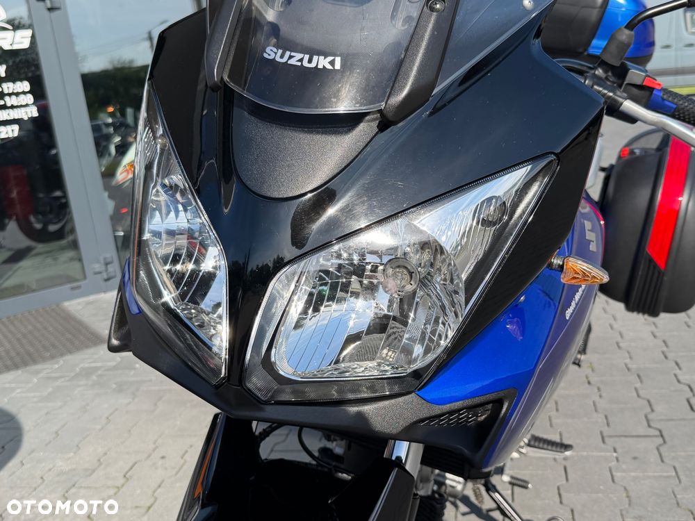 Suzuki V-STROM - 36