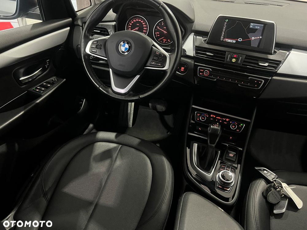 BMW Seria 2 218d Advantage sport - 20