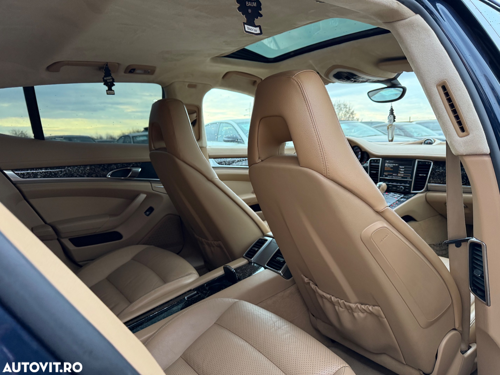 Porsche Panamera 4 PDK Platinum Edition - 30