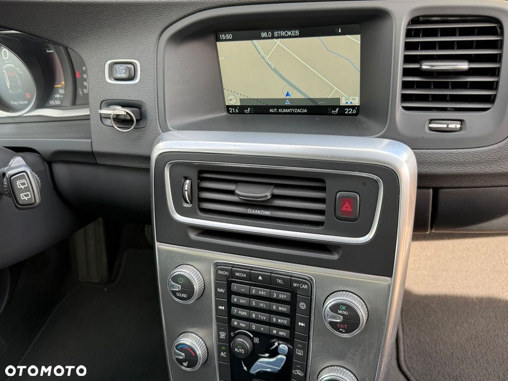 Volvo V60 D3 Drive-E Momentum - 12
