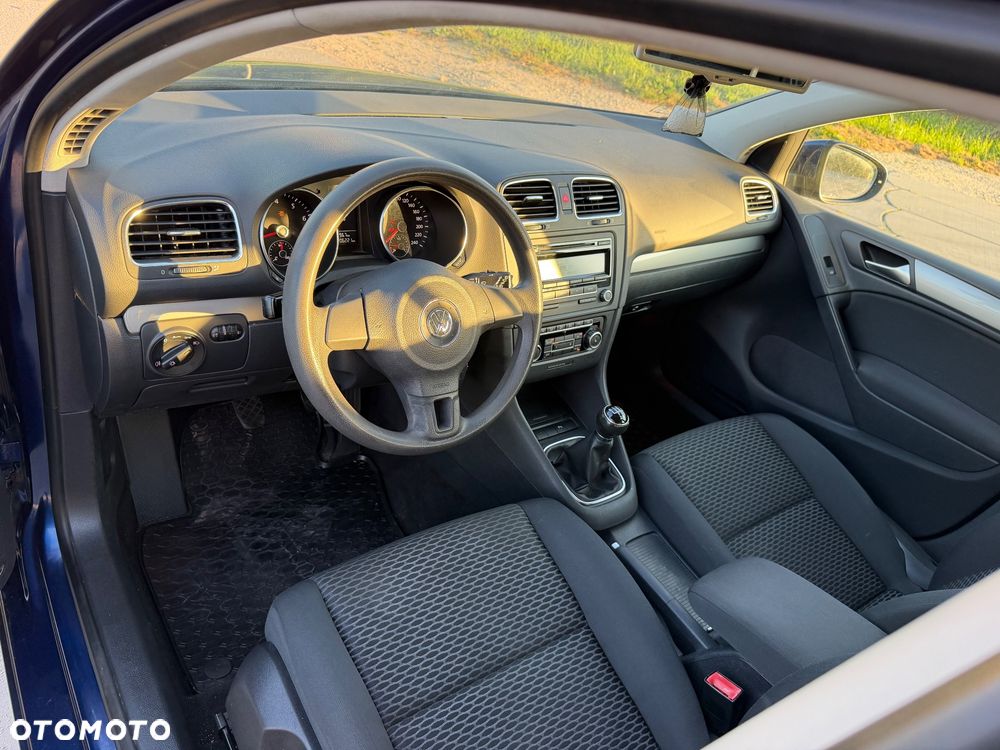 Volkswagen Golf 1.6 Comfortline - 27