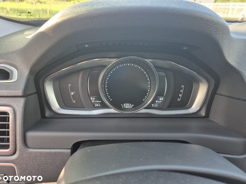 Volvo XC 70 D4 AWD Summum - 6
