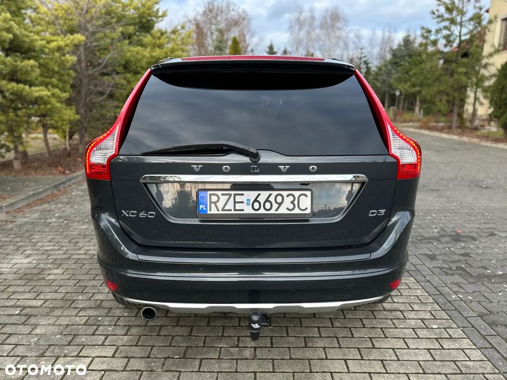 Volvo XC 60 D3 Momentum - 10