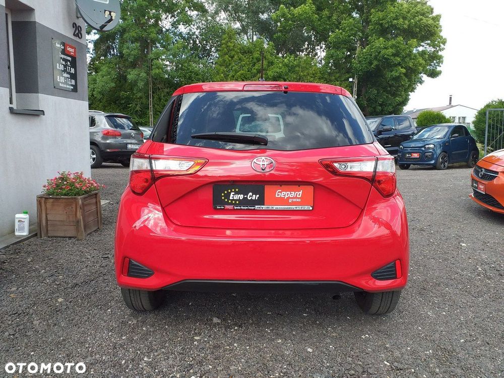 Toyota Yaris - 4