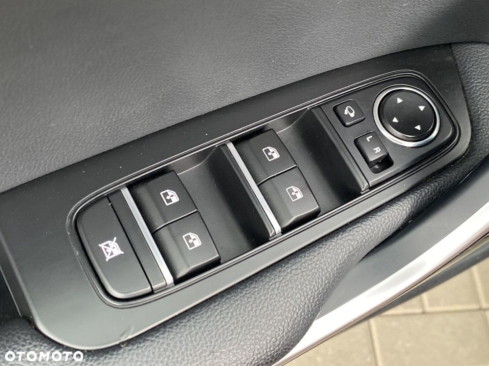 Kia XCeed - 10