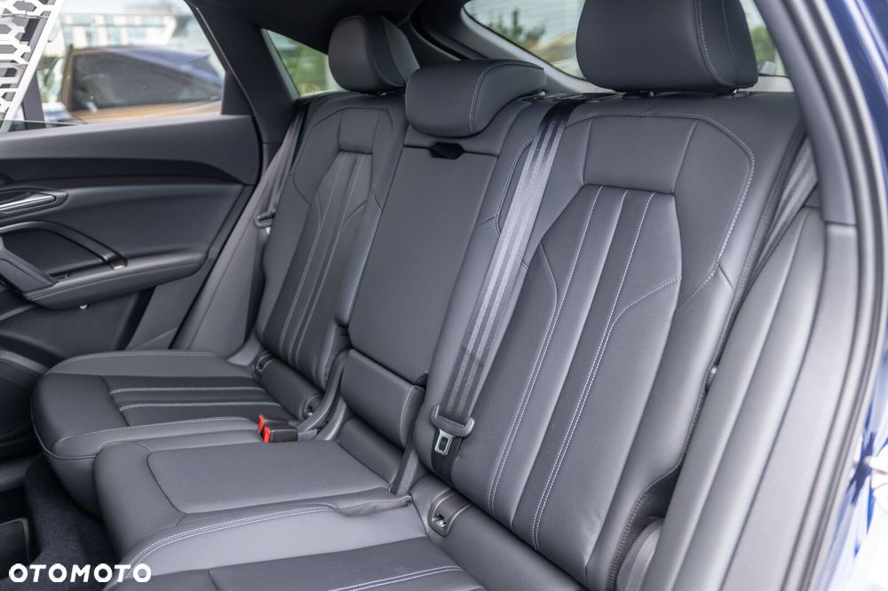 Audi Q5 Sportback - 13