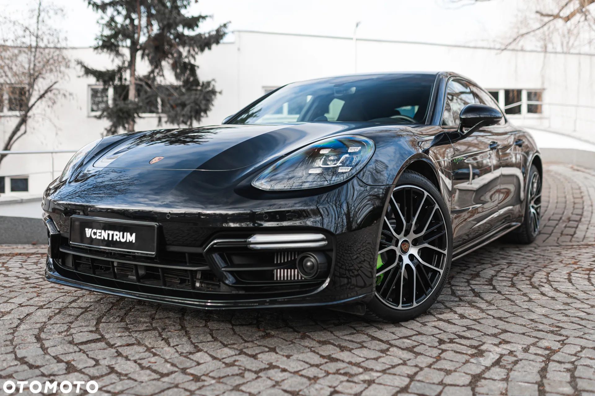 Porsche Panamera 4S E-Hybrid - 1