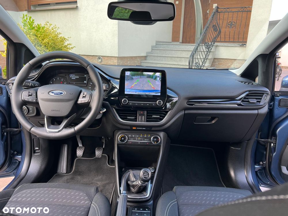 Ford Fiesta - 10