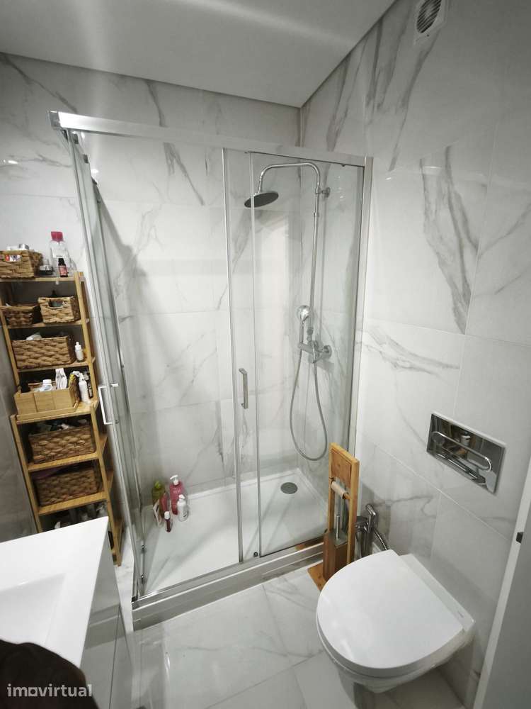 Apartamento T2 em rua Teresa de Saldanha - Grande imagem: 4/15
