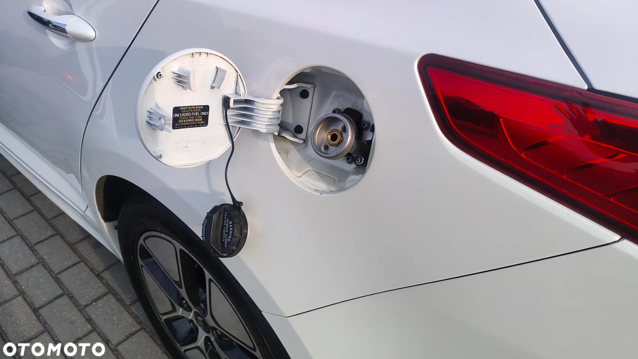 Kia Optima 2.0 Hybrid XL - 10