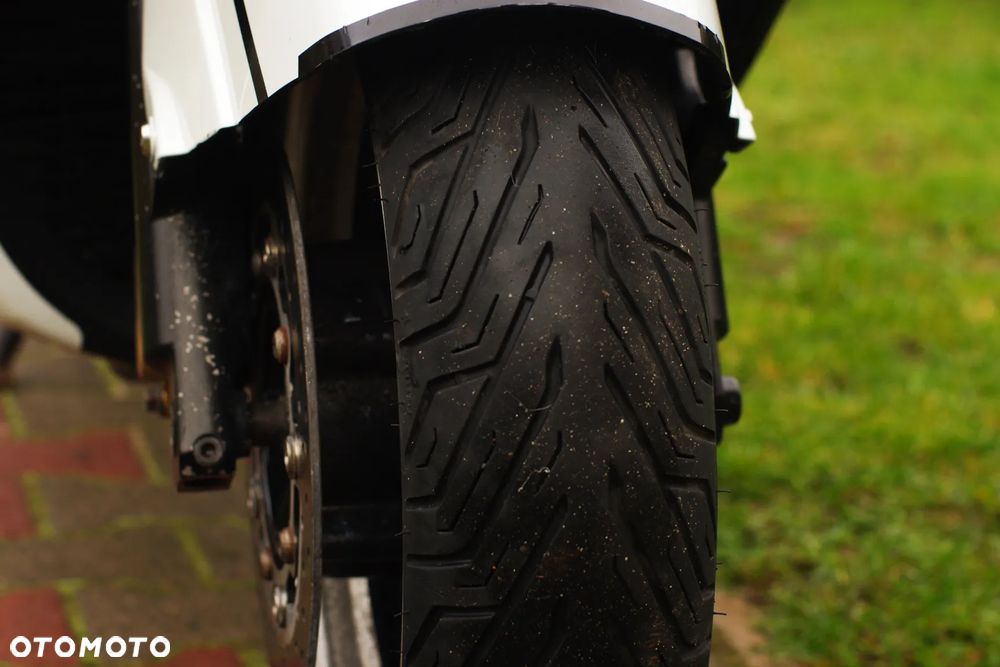 Yamaha Tmax - 17