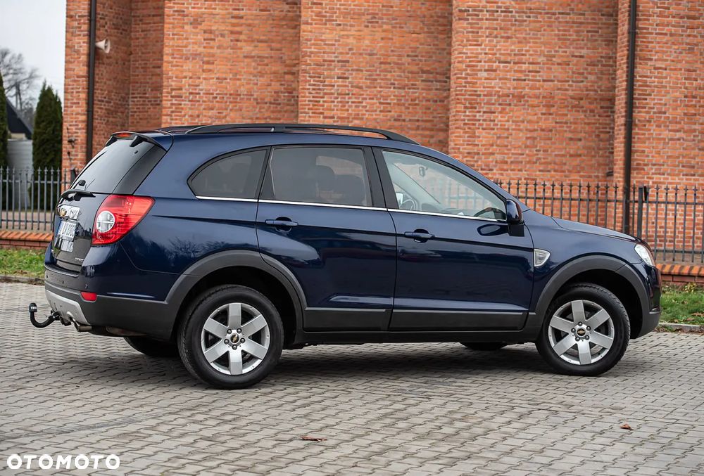 Chevrolet Captiva 2.4 2WD 7 Sitzer LS - 14