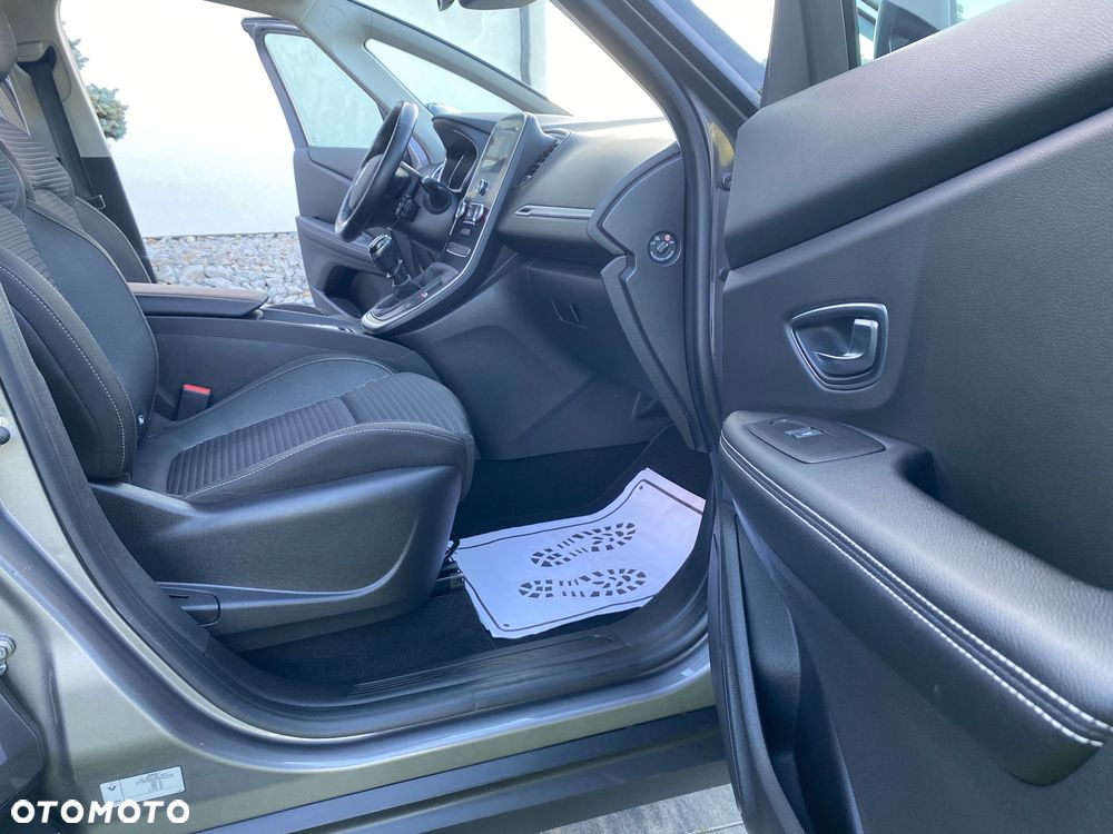 Renault Scenic - 13