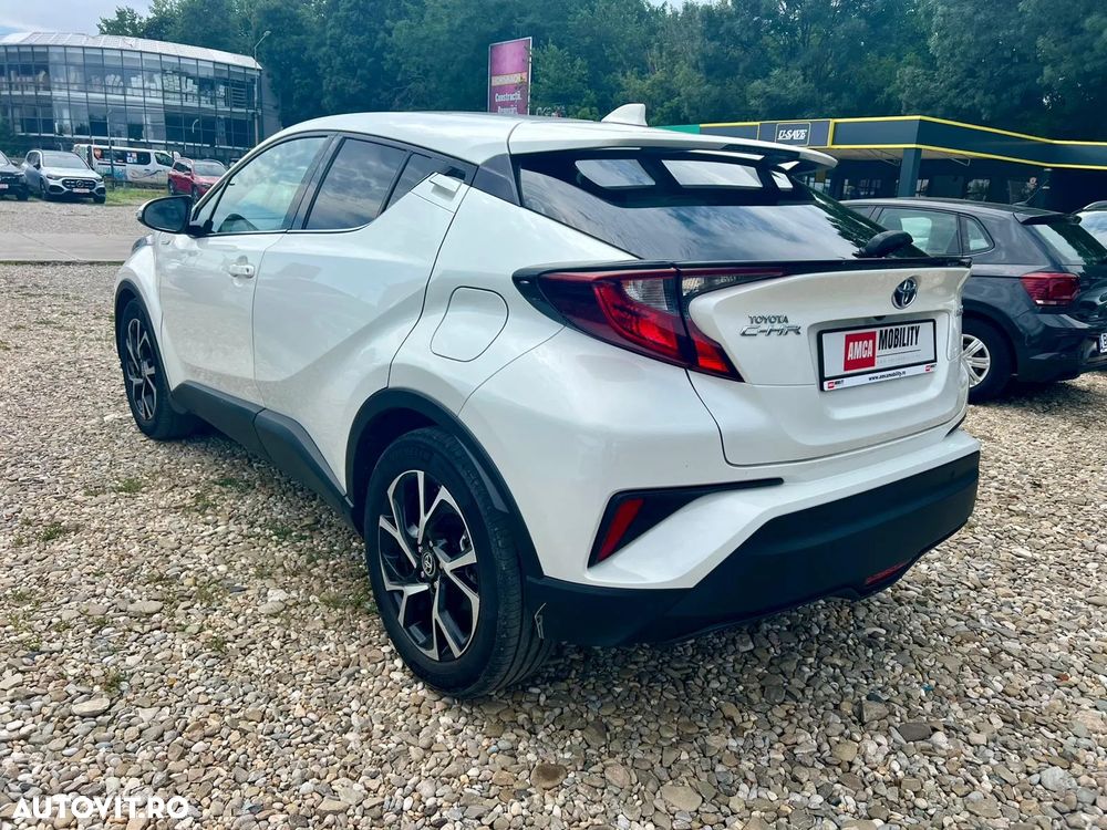 Toyota C-HR - 7