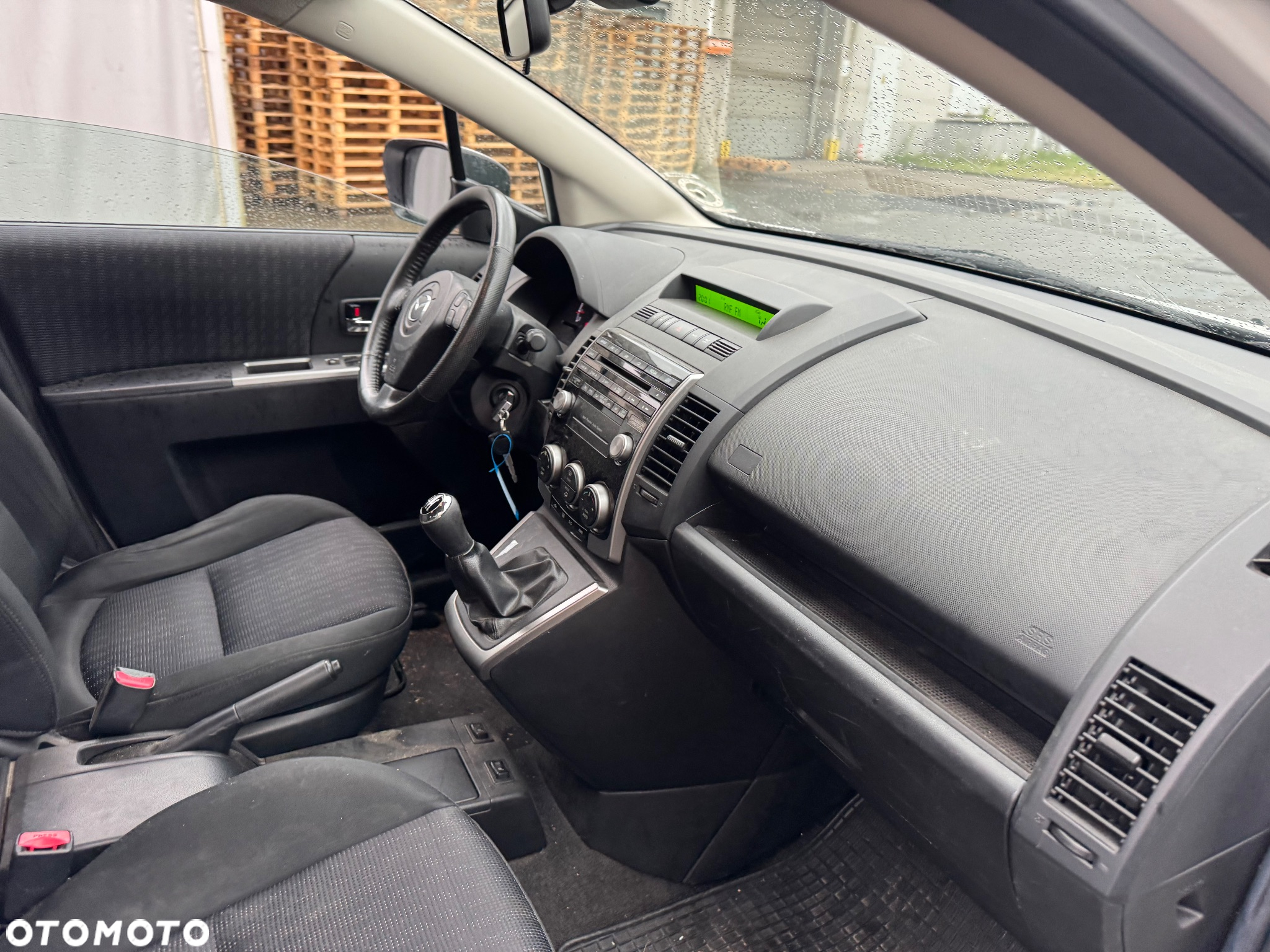 Mazda 5 - 18