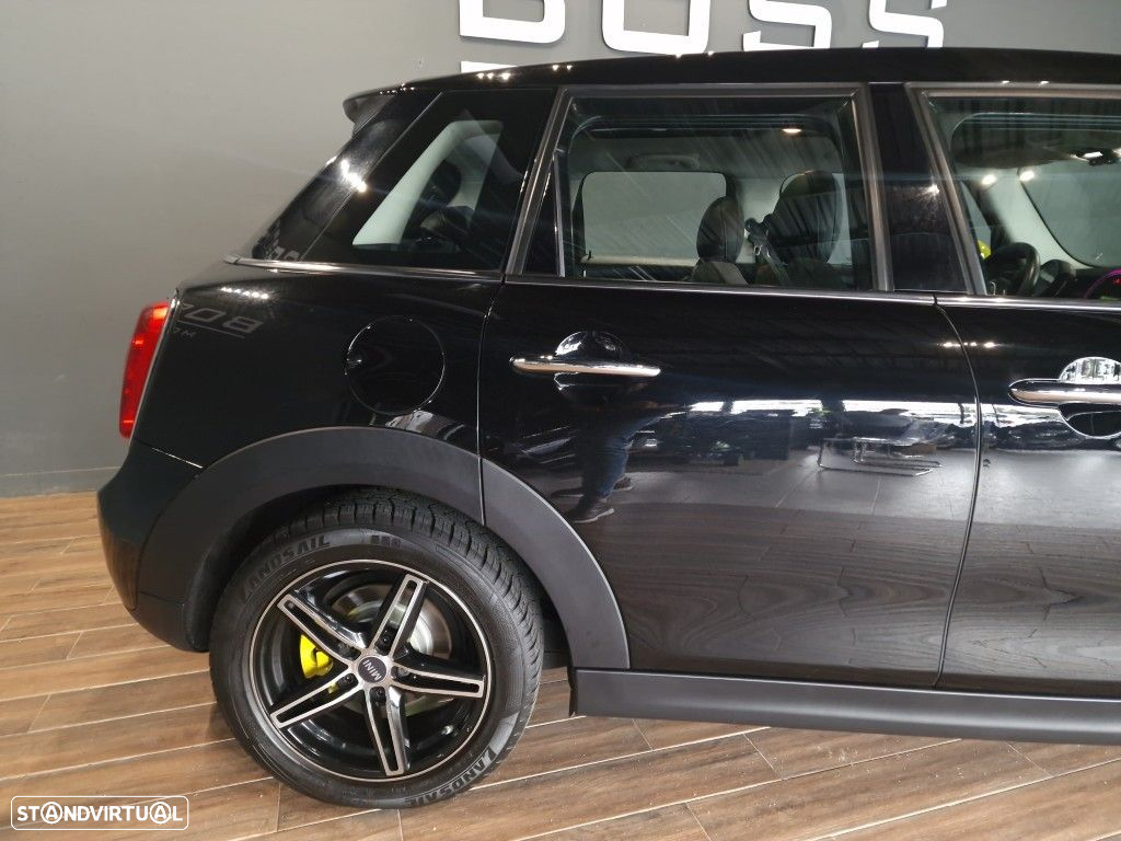 MINI 5 Portas Cooper D - 10