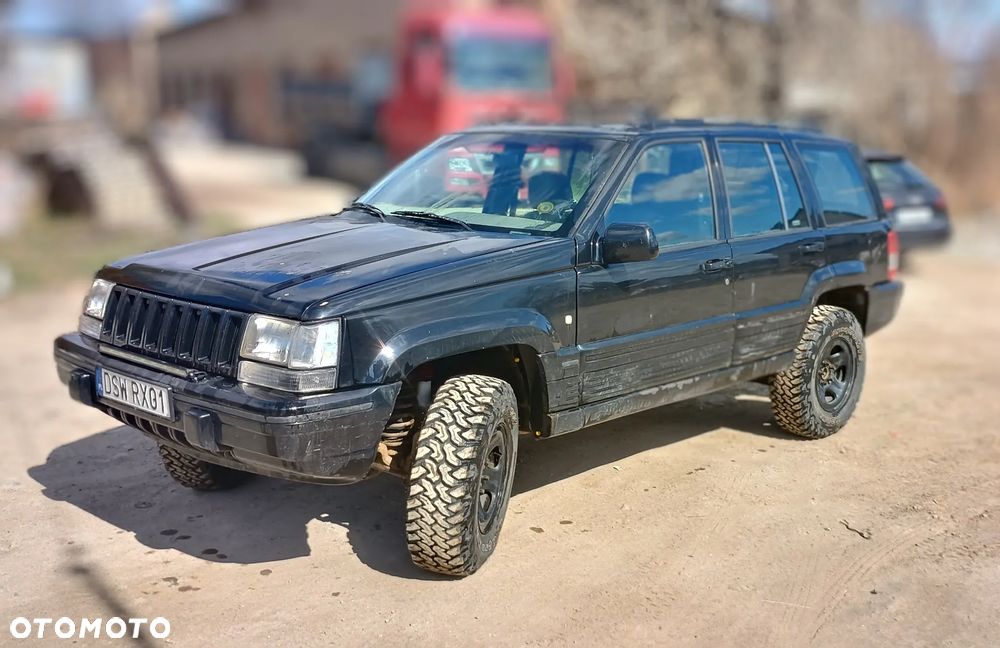 Jeep Grand Cherokee - 1