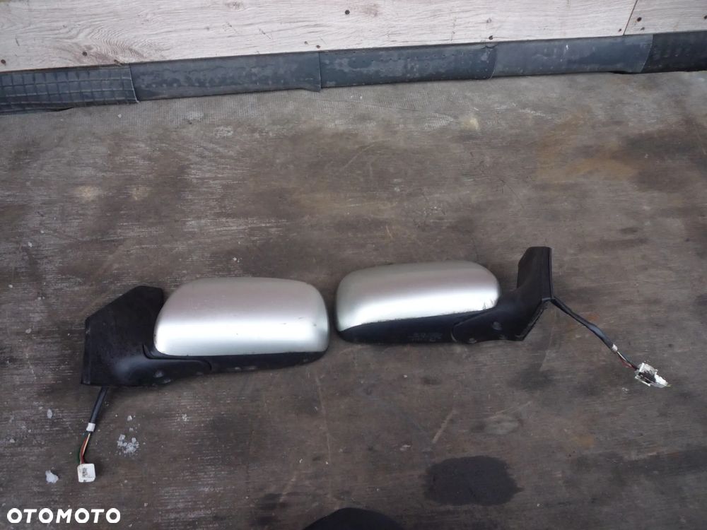 TOYOTA AVENSIS T25 LUSTERKO LEWE LUB PRAWE - 2