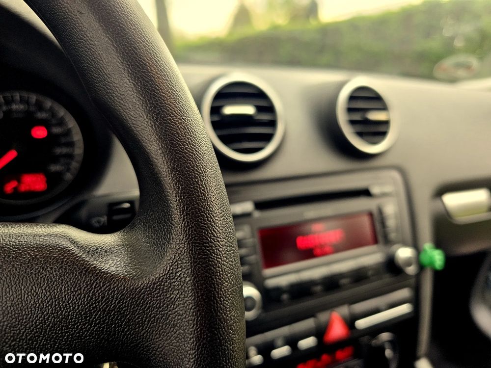 Audi A3 3-drzwiowe 1.6 Limited Edition - 18