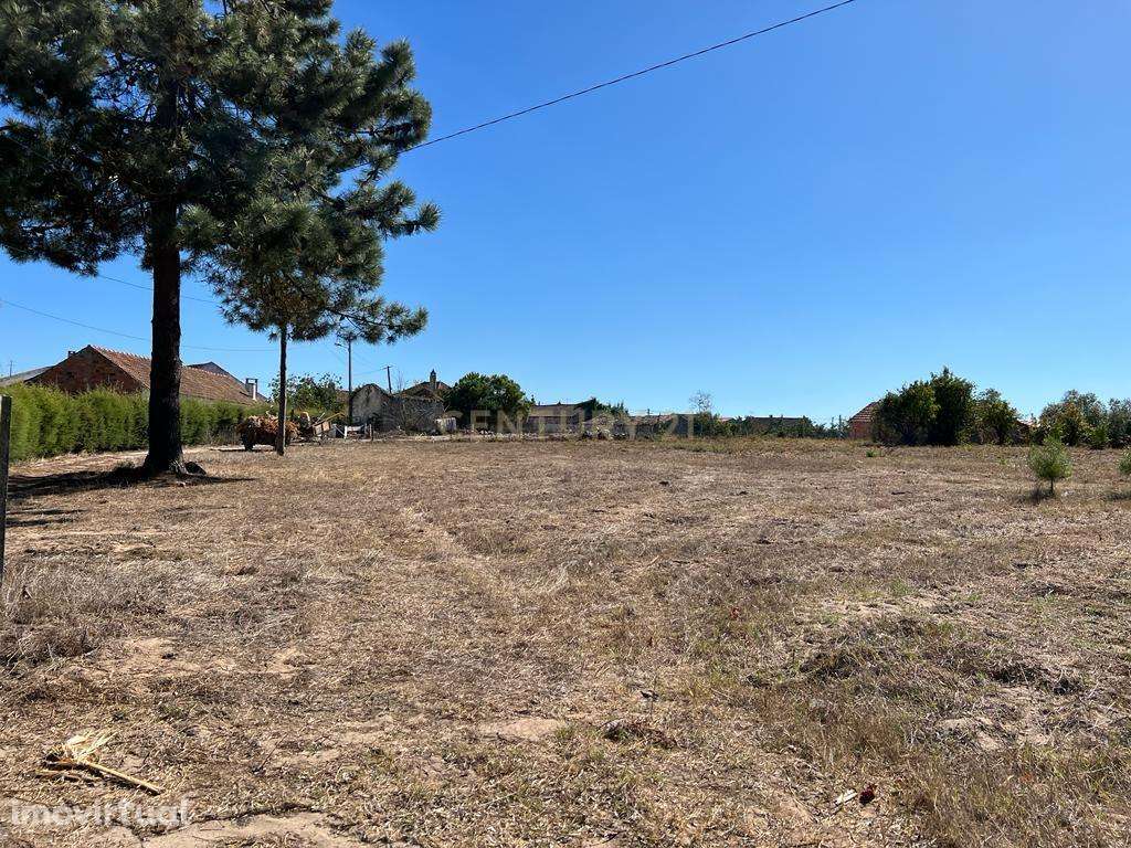 VENDA DE TERRENO URBANO EM BOA LOCALIZAÇÃO - Grande imagem: 2/13