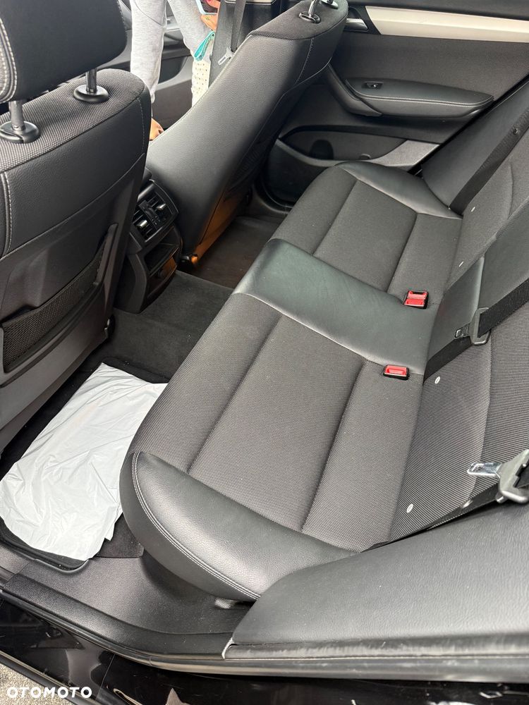 BMW X3 xDrive20d - 14