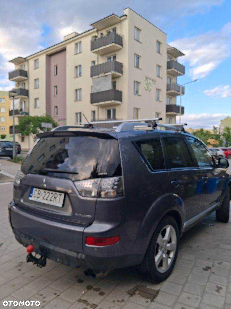 Mitsubishi Outlander 2.0 DID Intense - 2