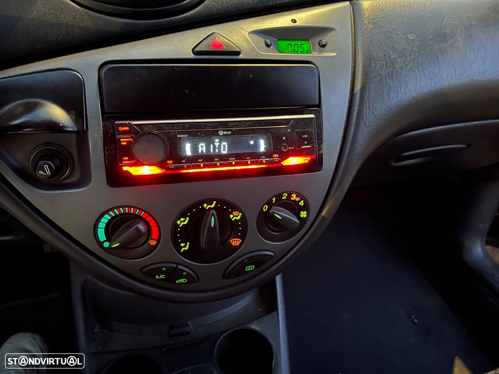 Ford Focus 1.4 Comfort - 11