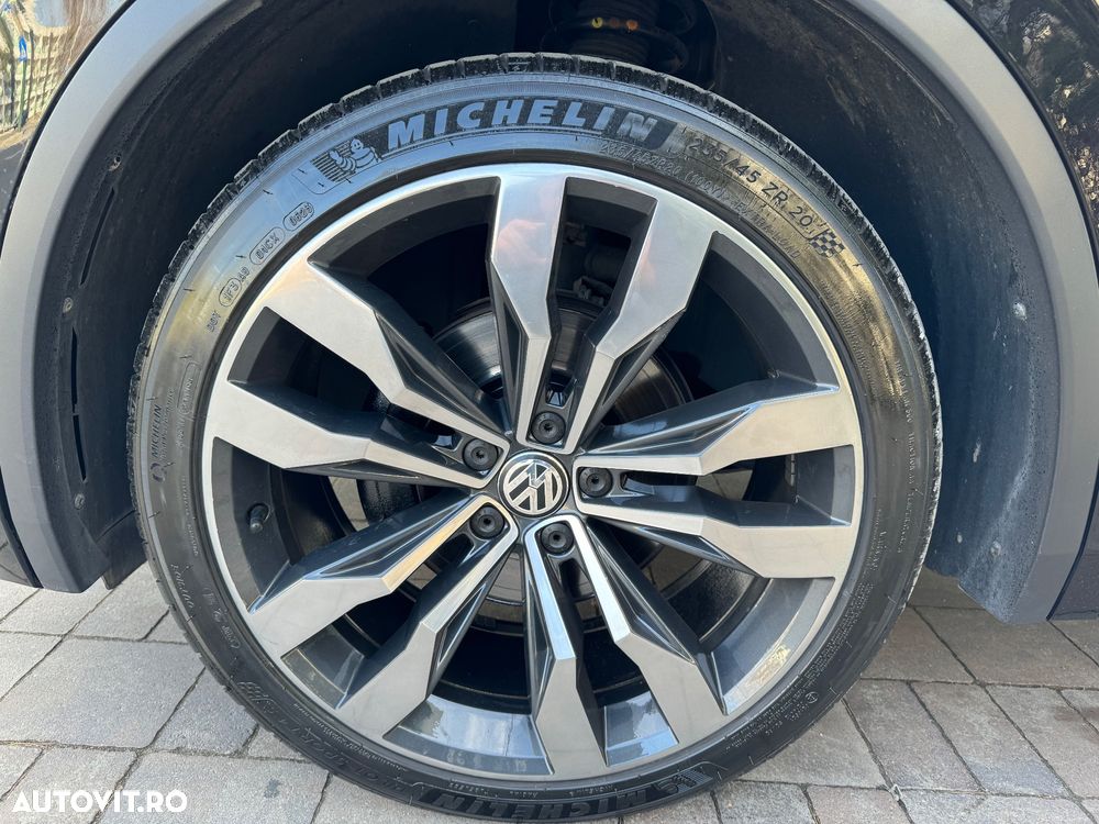 Volkswagen Tiguan 2.0 TDI 4Mot DSG Highline - 9