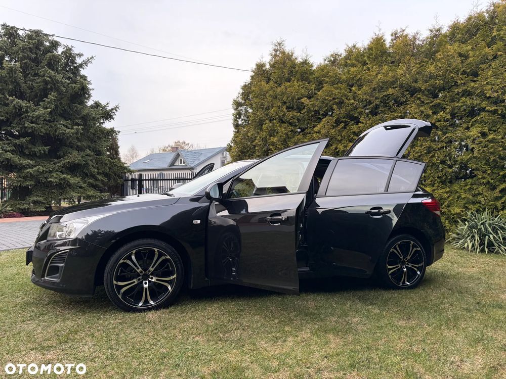 Chevrolet Cruze 1.8 LT - 24