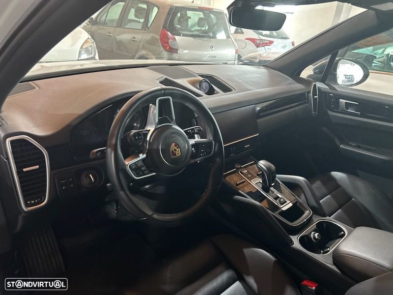 Porsche Cayenne - 17
