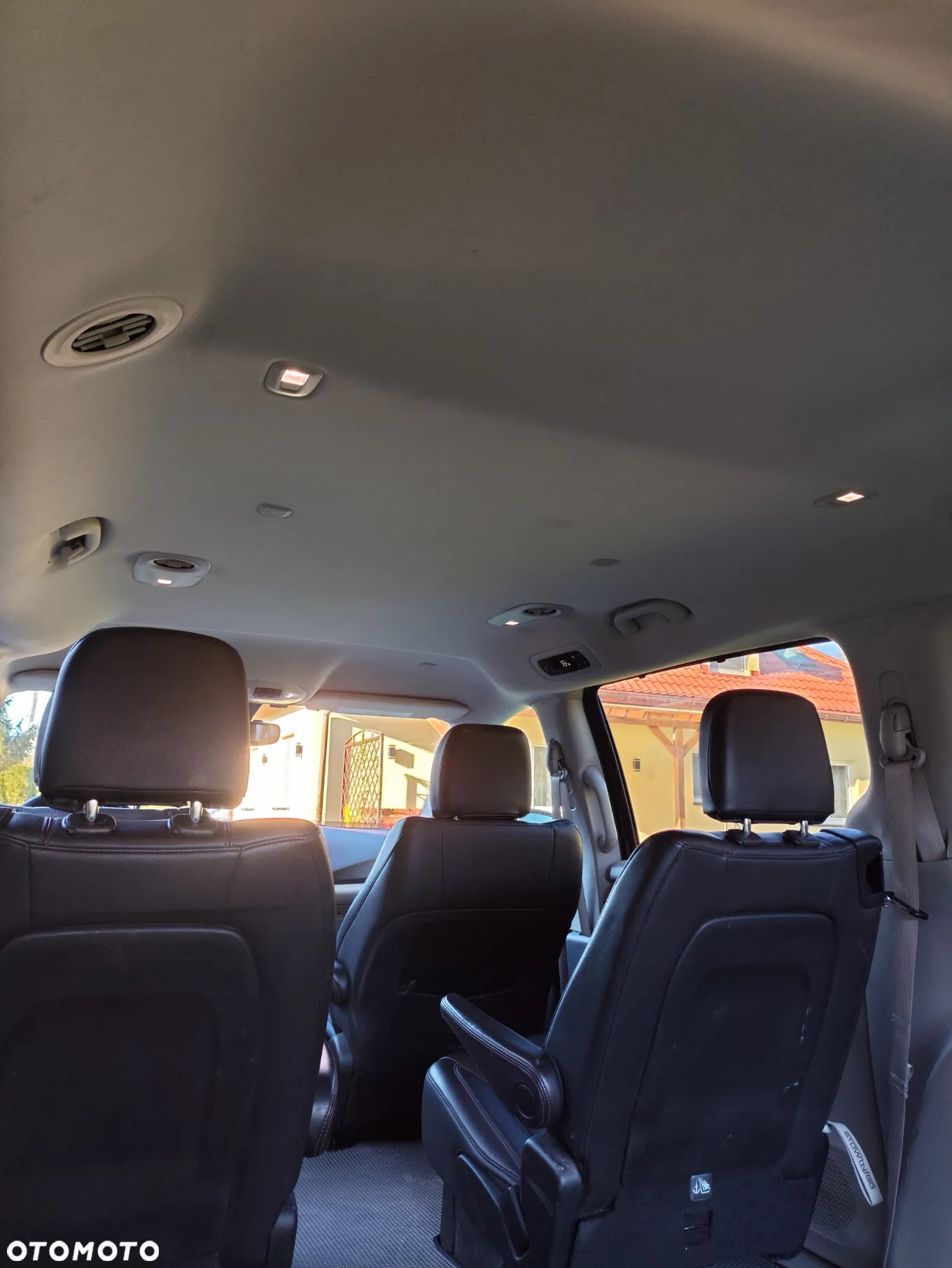 Chrysler Pacifica - 12