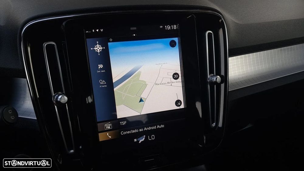 Volvo XC 40 2.0 D3 Momentum Plus - 28