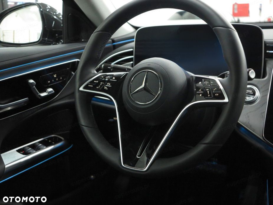Mercedes-Benz Klasa E 220 d mHEV 4-Matic Avantgarde 9G-Tronic - 14