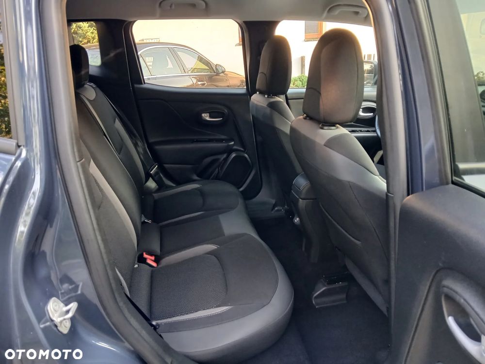 Jeep Renegade 1.5 T4 mHEV Upland FWD S&S DCT - 10