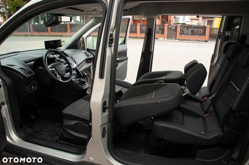 Ford Tourneo Connect Grand 1.6 TDCi Titanium - 26