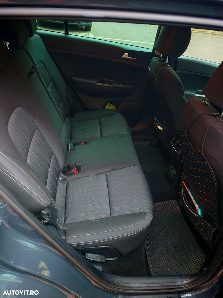 Kia Sportage 1.6 DSL MHEV 7DCT HP 4x2 Classic - 11