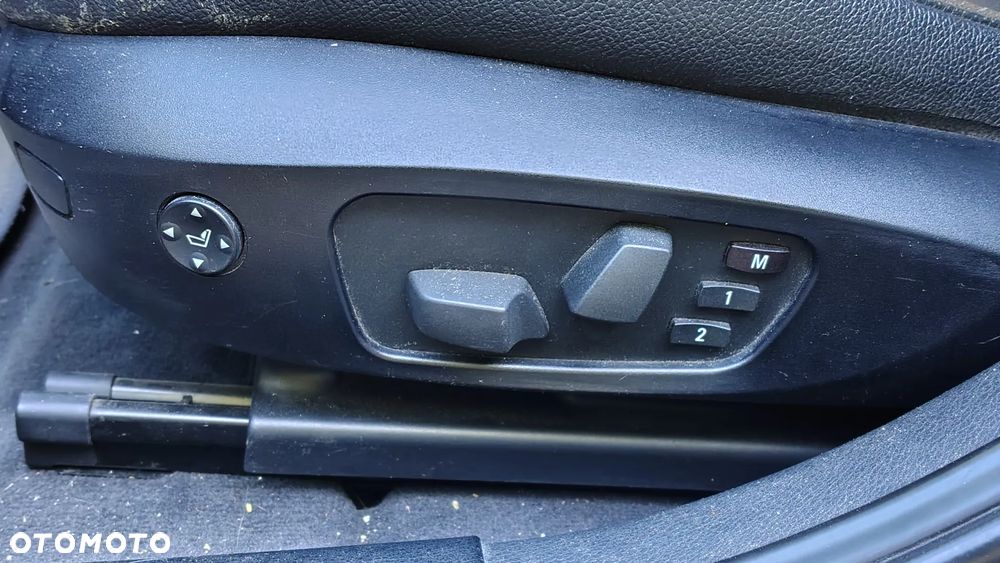 BMW X1 xDrive28i - 11