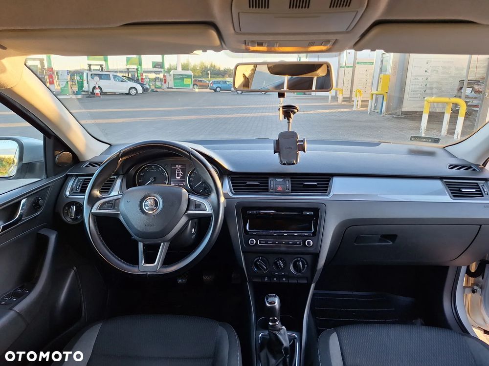 Skoda RAPID 1.2 TSI Ambition - 7