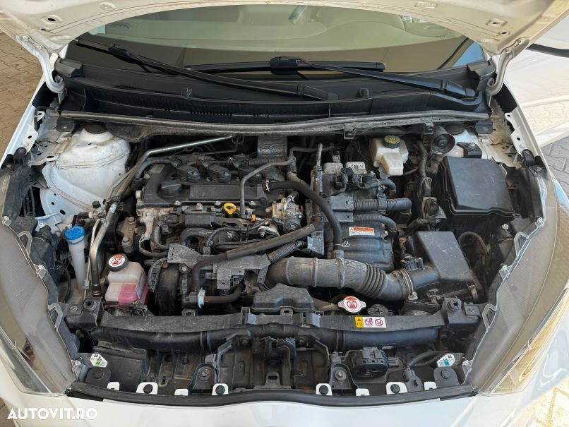 Toyota Yaris - 16