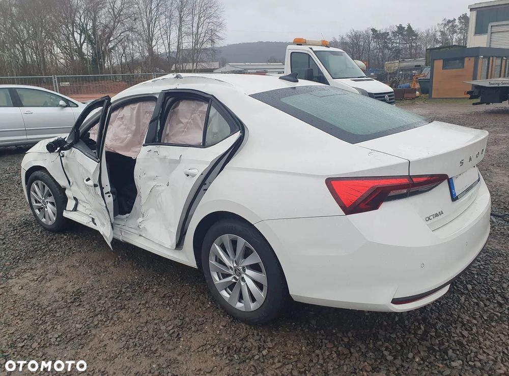 Skoda Octavia 2.0 TDI Balance - 3