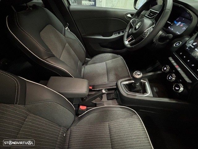 Mitsubishi Colt 1.0 MPI-T Invite - 4