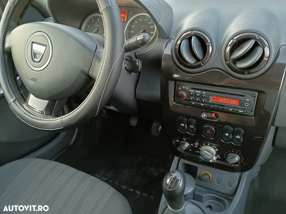 Dacia Duster 1.6 4x2 - 11