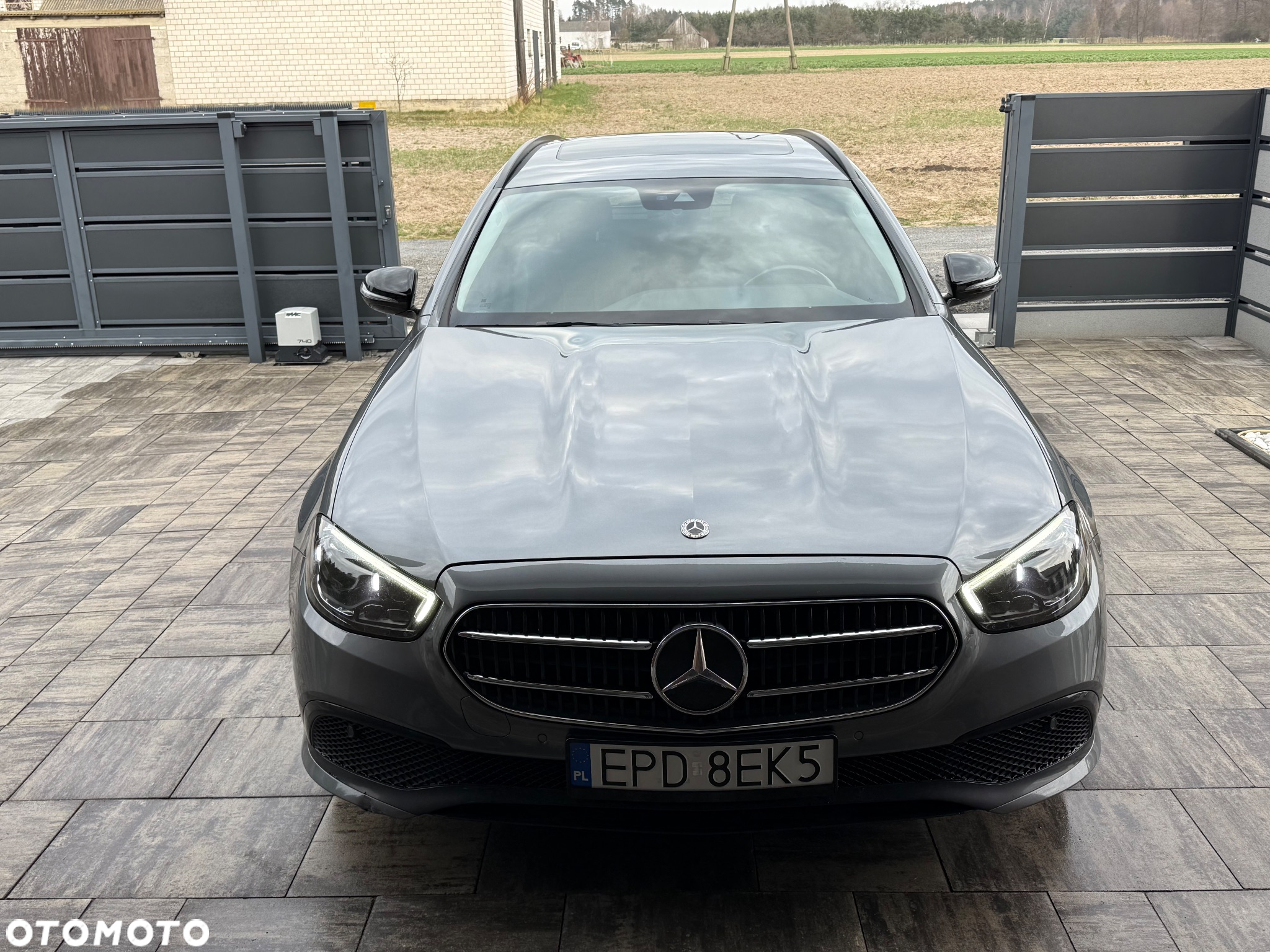 Mercedes-Benz Klasa E 220 d T 9G-TRONIC - 12
