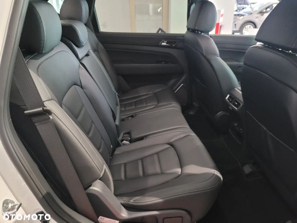 SsangYong/KGM Rexton 2.2 D Adventure 4WD 7os - 24