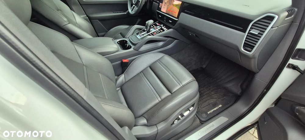 Porsche Cayenne Tiptronic S - 27