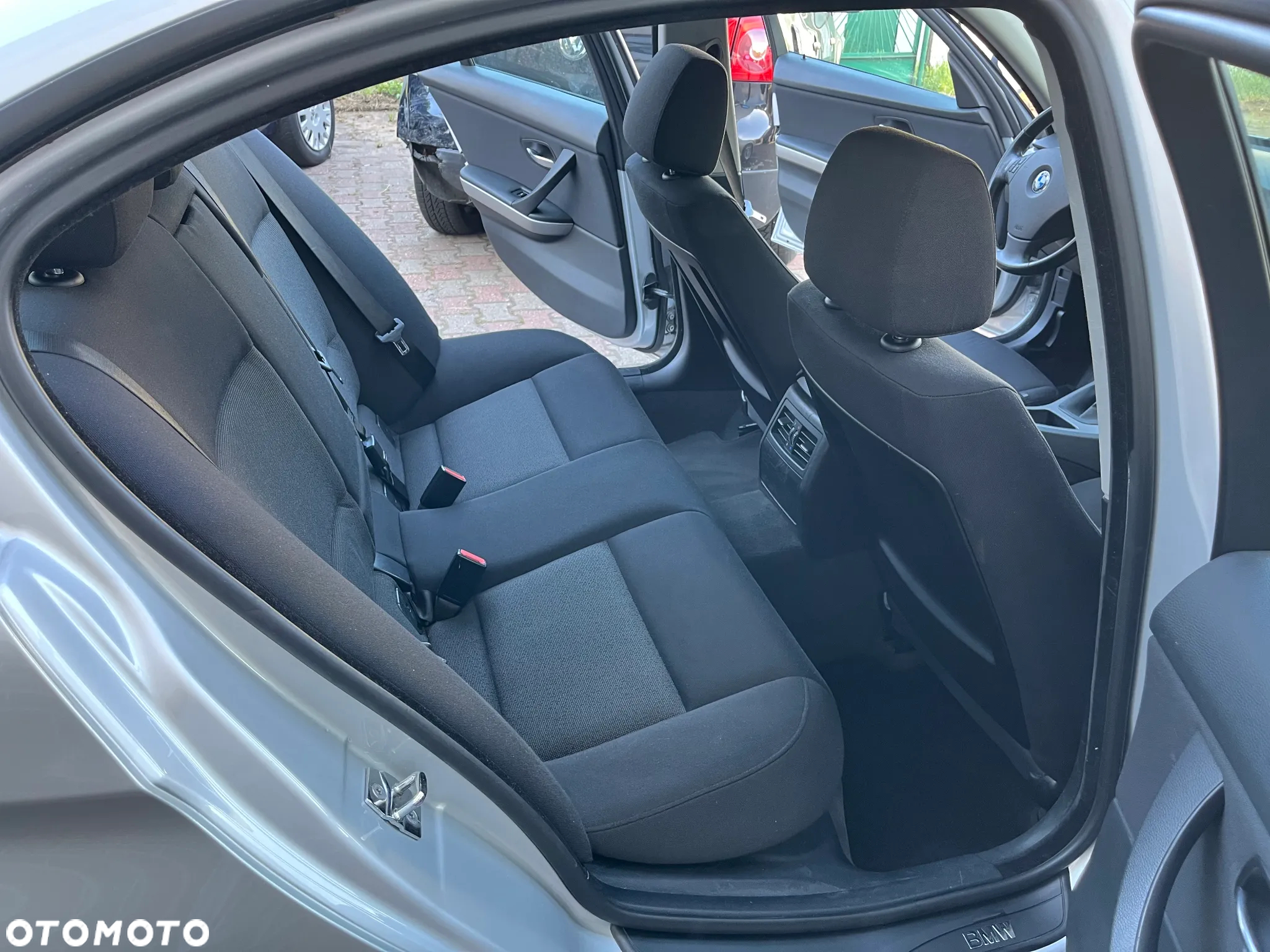 BMW Seria 3 318i - 14