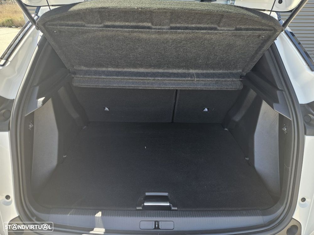 Peugeot 2008 1.2 PureTech GT - 52